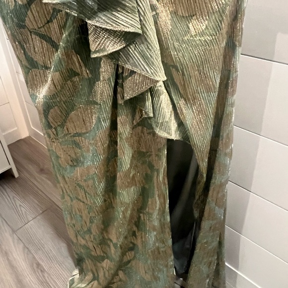 Adrianna Papell One Shoulder Green and Gold Dress - Picture 3 of 9